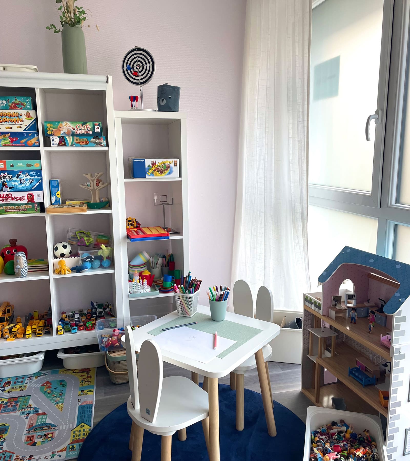 Stephanie Viet, psy, enfant, jeu, Caen, salle de thérapie